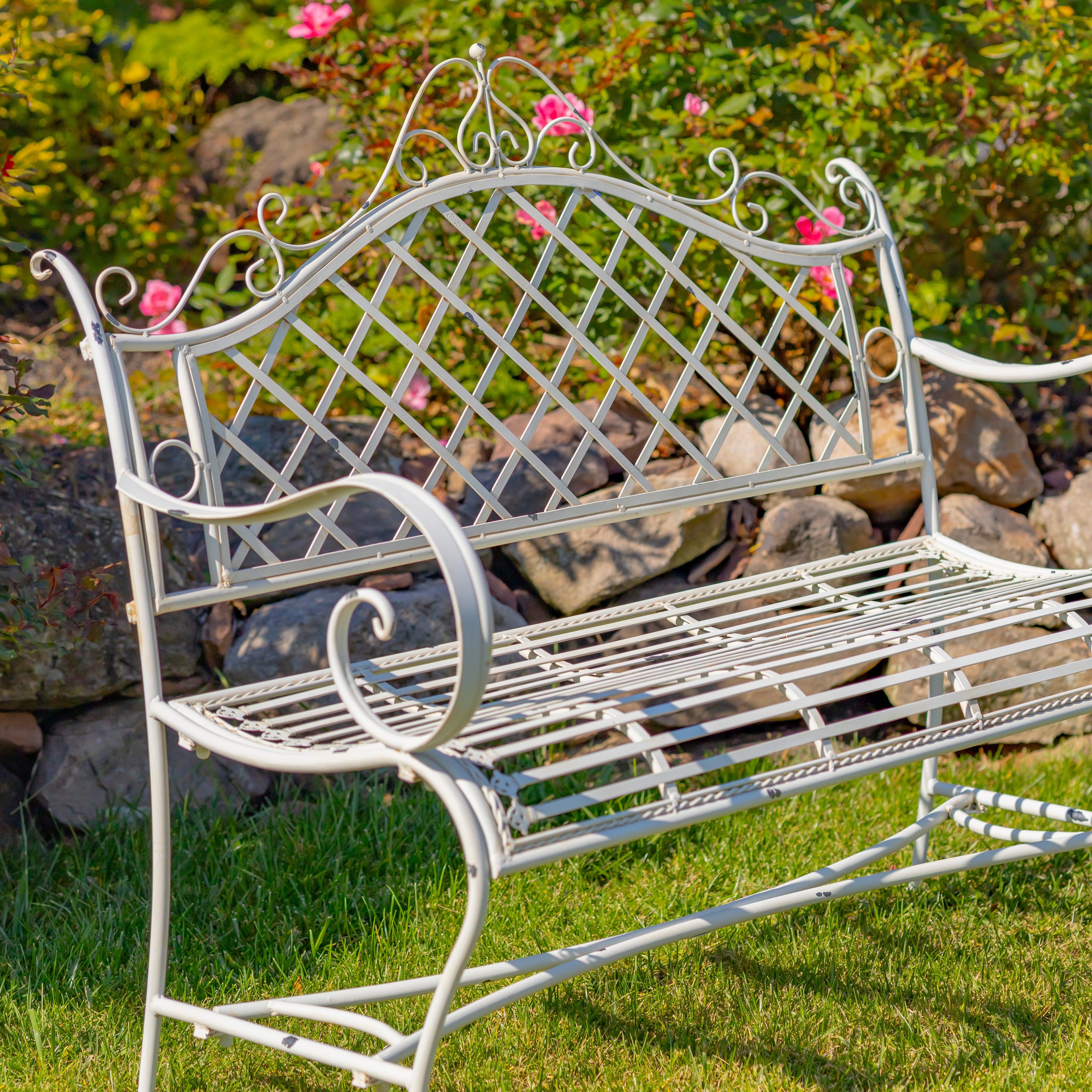 Stephania" Victorian-Style Iron Garden Bench in Antique White